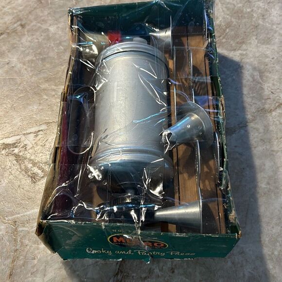 Vintage MIRRO Cookie Press w/Recipe Book - Picture 5 of 5